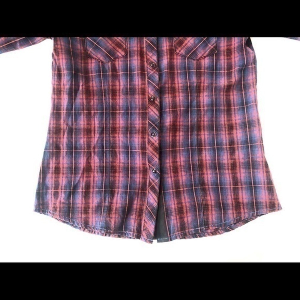 Cowgirl Up Women's Button-Down Shirt Size Small - Picture 2 of 7